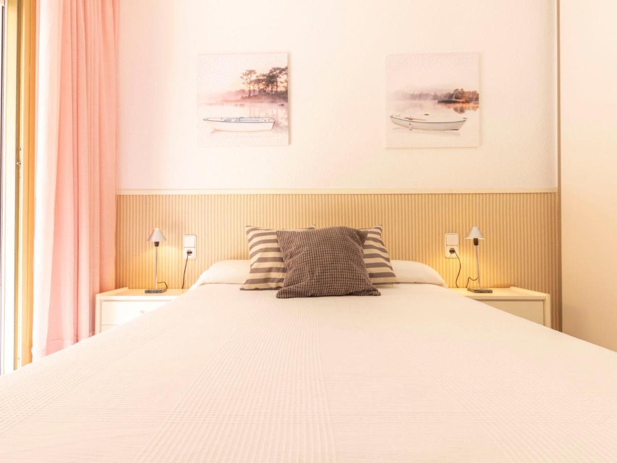 Apartment Golf De Sant Jordi By Interhome 坎布里尔斯 外观 照片